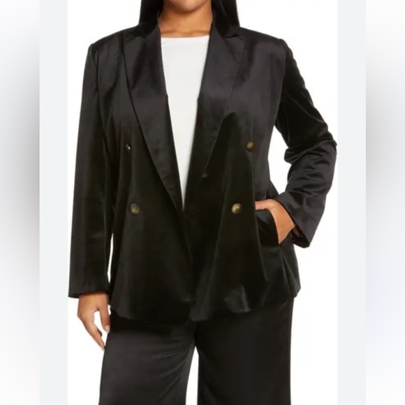 Vince Black Velvet Double Breasted Classic Blazer - Picture 4 of 11